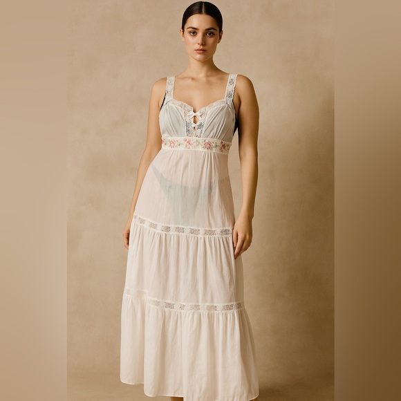 Vintage Dresses & Skirts - Vintage Dominique Tiered Slip Dress